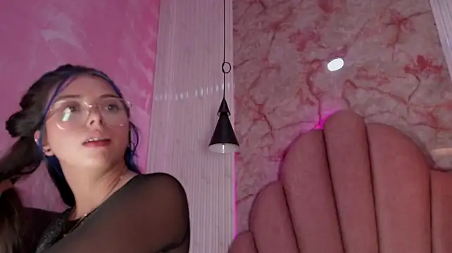 Kyomi_Hunt stripchat live cam model