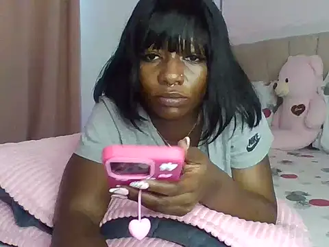 Xannaxx_ stripchat live cam model