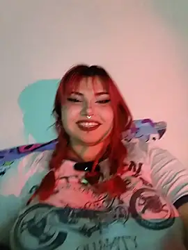 bloodsweett stripchat live cam model