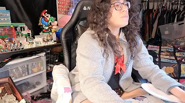 ShinyCherub stripchat live cam model
