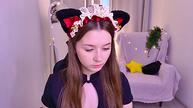 RileyBloomss stripchat live cam model