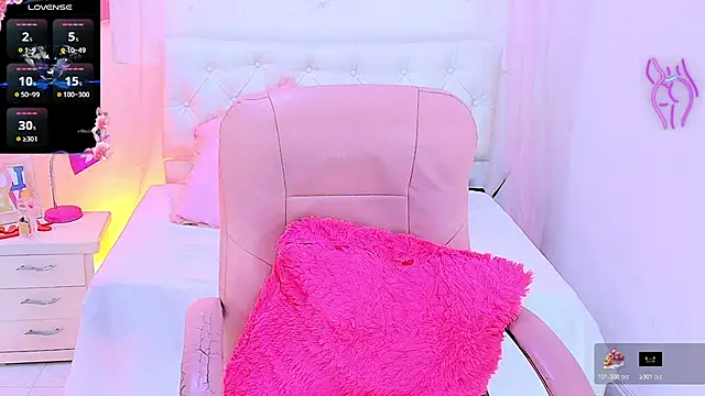 _Valentinaaa stripchat live cam model