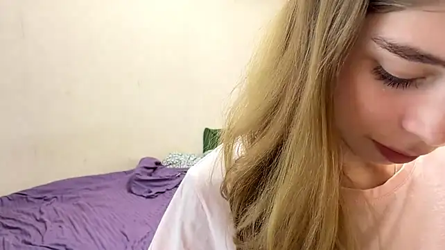 HebrewRiding stripchat live cam model