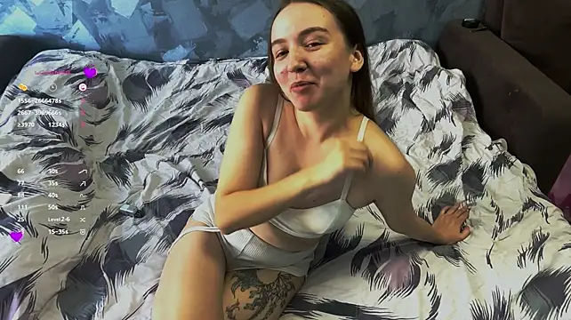 MerryVocu stripchat live cam model