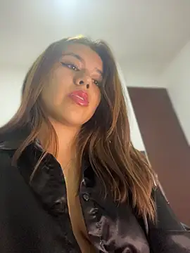 sky_valen stripchat live cam model