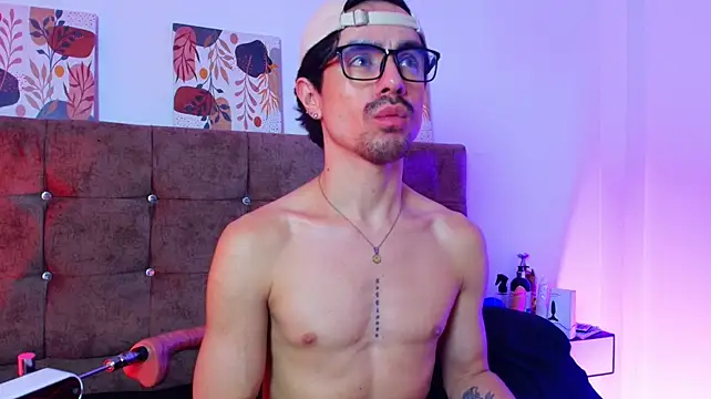 Ethan_Briggs_ stripchat live cam model