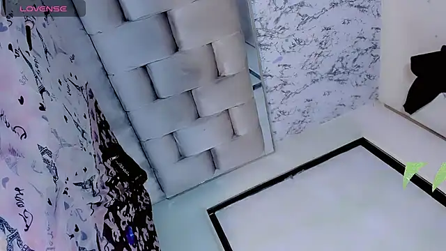 little_mermaid1 stripchat live cam model