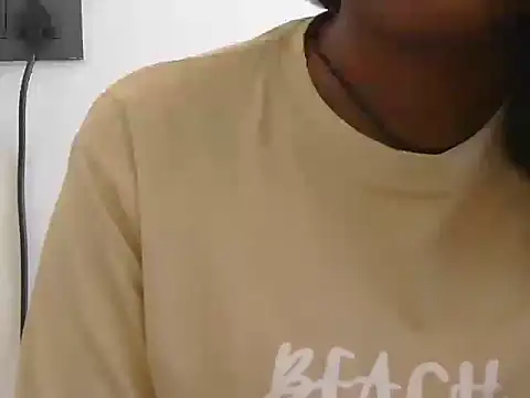 Urfi_Singh stripchat live cam model
