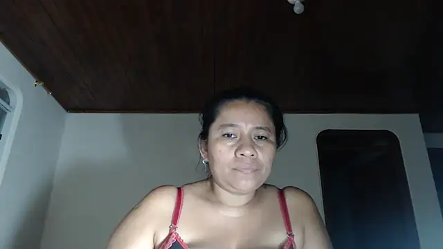 adrixxx38 stripchat live cam model