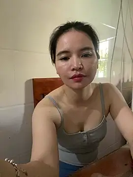 LiLi-Kirix99 stripchat live cam model