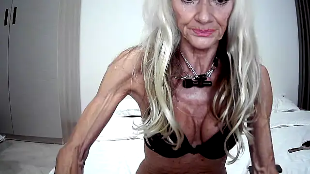 siennadiamond stripchat live cam model