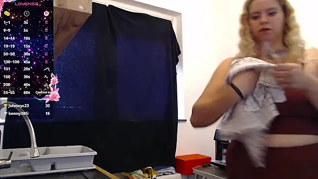 Mia_lou05 stripchat live cam model