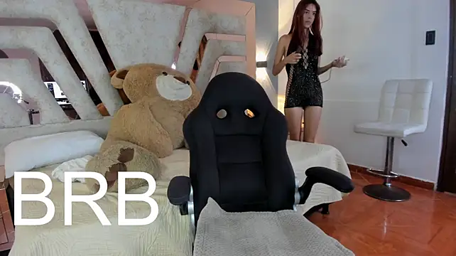 Lilithstarlight stripchat live cam model