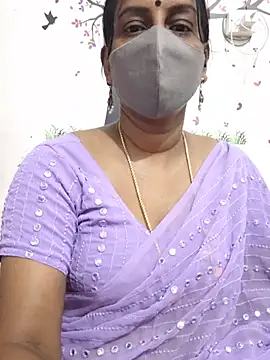 Tamil_Meera12 stripchat live cam model