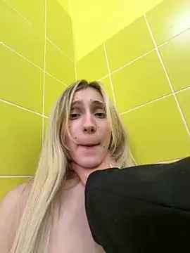 Pink_Kiss stripchat live cam model