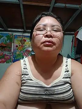Sella-A stripchat live cam model