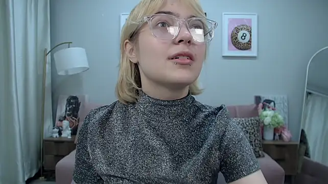 RuraBlare stripchat live cam model