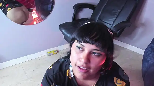 Nattasha_Black stripchat live cam model