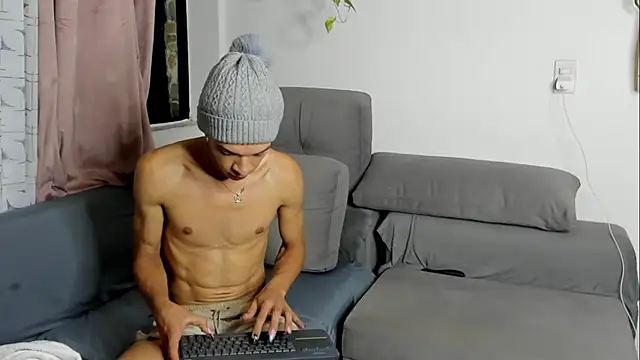 Jacobo_Essteban stripchat live cam model