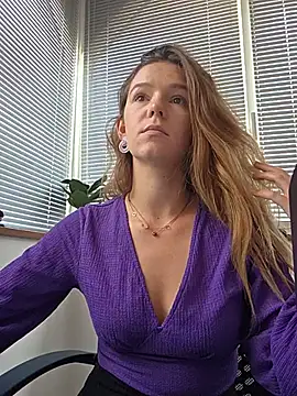 lucie_mehott stripchat live cam model