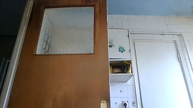 mariusica1@xh stripchat live cam model