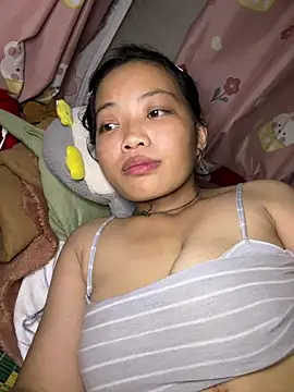 -Mymy_ stripchat live cam model