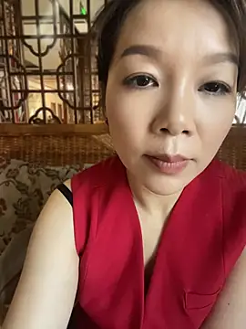 si-si-love stripchat live cam model