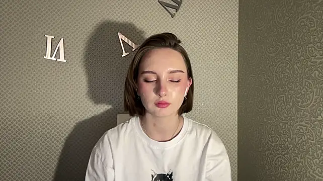 LovieClausing stripchat live cam model