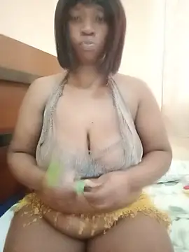 HoeBusty stripchat live cam model