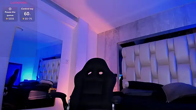 Shanezka stripchat live cam model