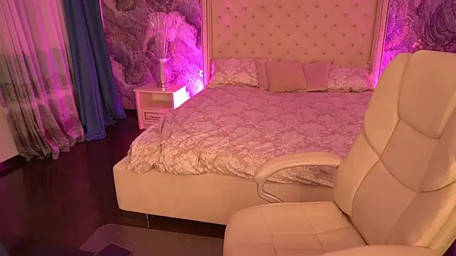 Lixsi stripchat live cam model