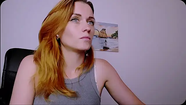 PeppyMia stripchat live cam model