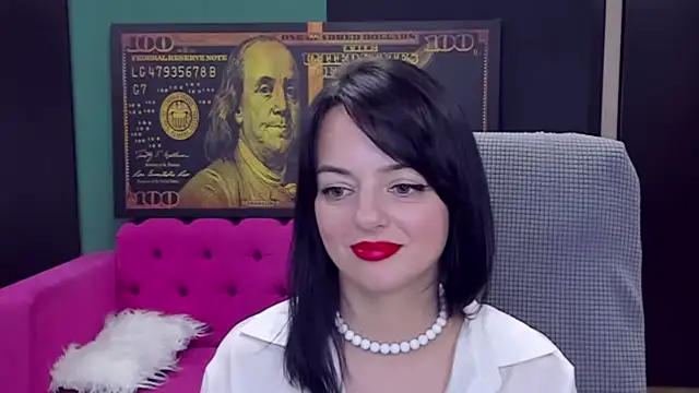 BellaRowan stripchat live cam model