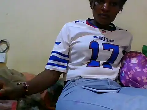 sweet_ebony98 stripchat live cam model