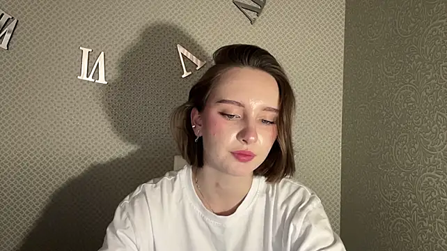 LovieClausing stripchat live cam model