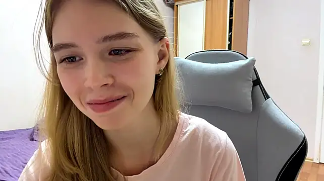 HebrewRiding stripchat live cam model
