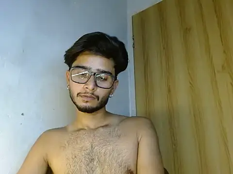 CoralN stripchat live cam model