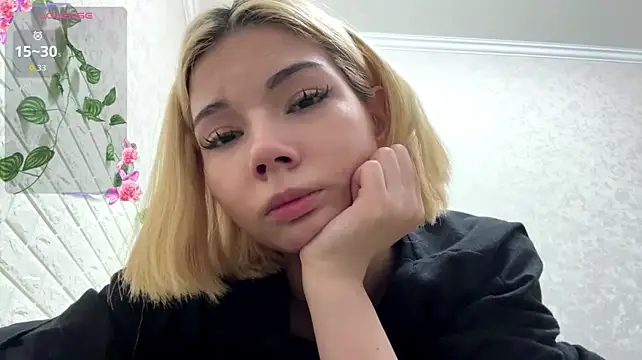 VersieWoodal stripchat live cam model