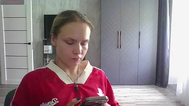Annie_Cohn stripchat live cam model
