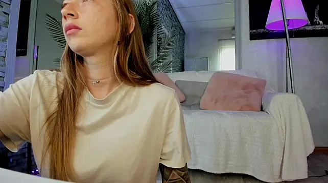 Reina_Cummings stripchat live cam model