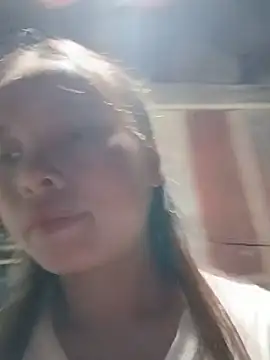 Be-Bun20 stripchat live cam model