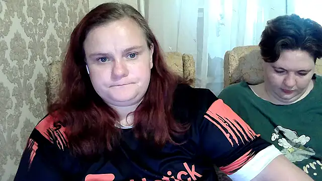 EmmaXKristall stripchat live cam model