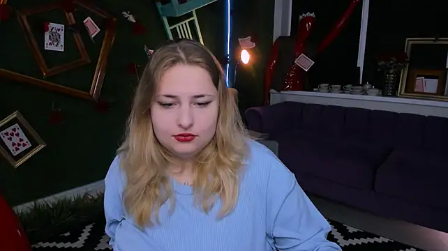 RoxySparksi stripchat live cam model