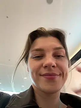 ValenciaShock stripchat live cam model