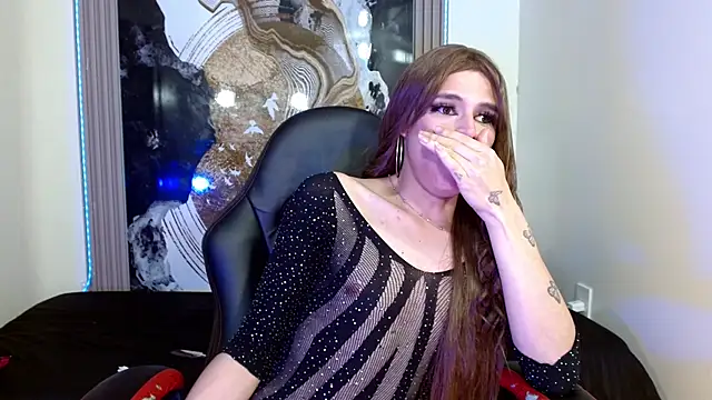 raven_estrada_ stripchat live cam model