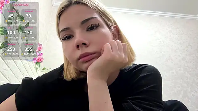 VersieWoodal stripchat live cam model