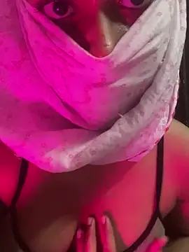 cute_riya11 stripchat live cam model