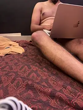 kinkiloverSK stripchat live cam model