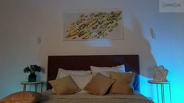 RiaBratz stripchat live cam model