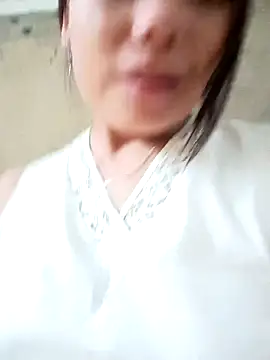 Lynne_11 stripchat live cam model
